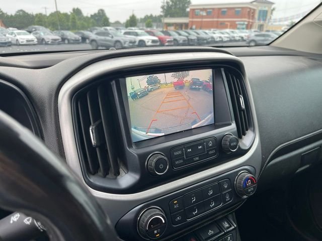 Used 2017 Silver GMC SLT image 22