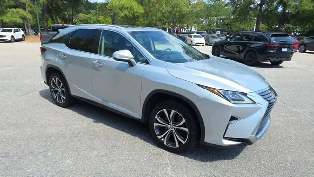Used 2017  Lexus 350 image 2
