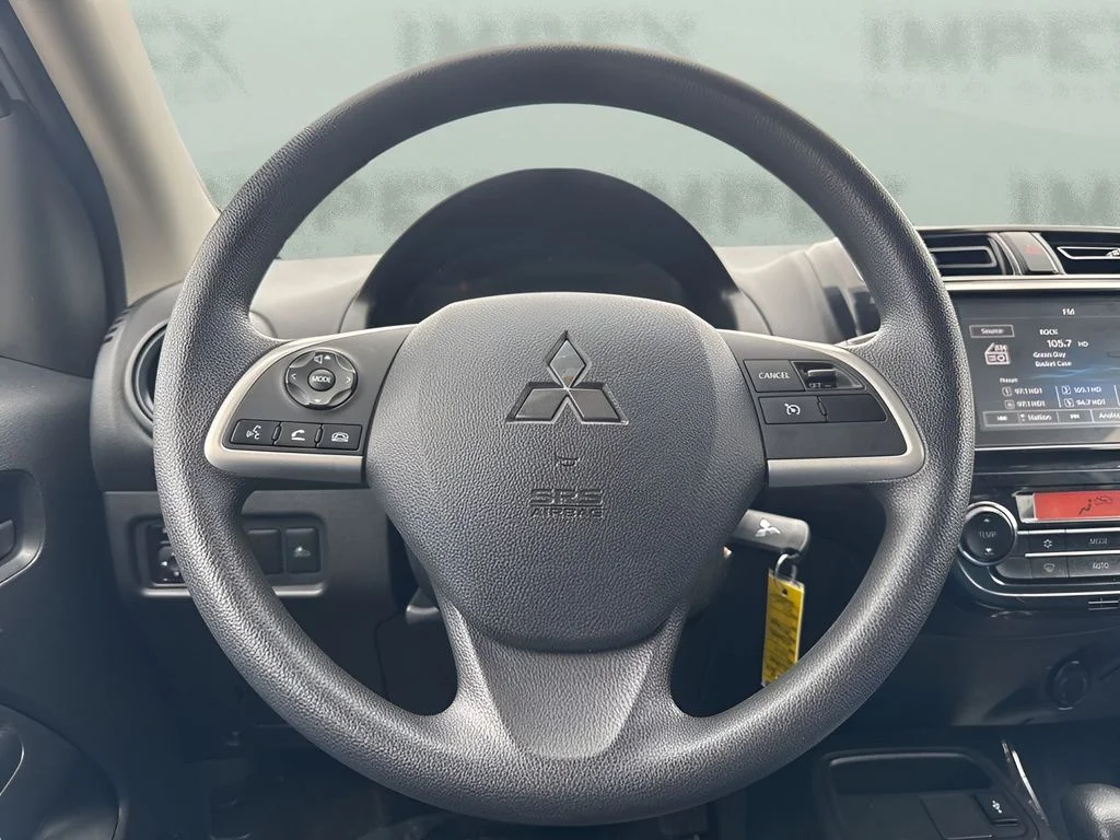 Used 2024 Silver Mitsubishi ES image 12