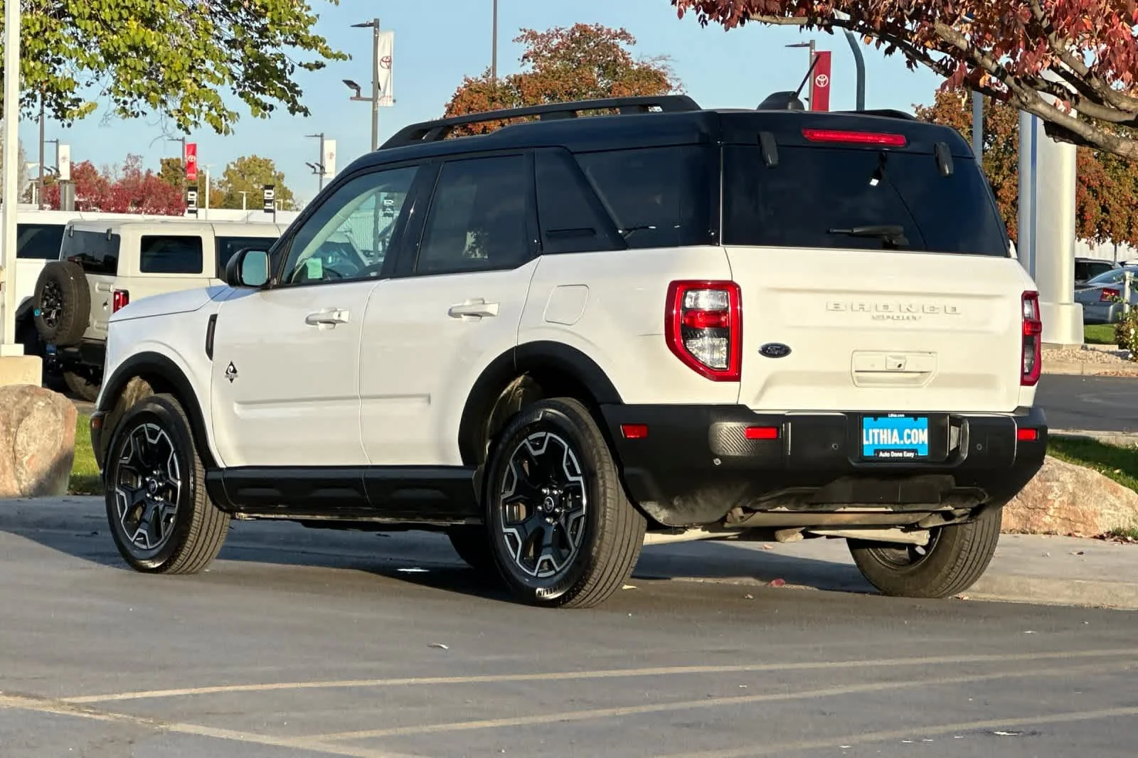 Certified Used 2025 Oxford White Clearcoat Ford Outer Banks image 6