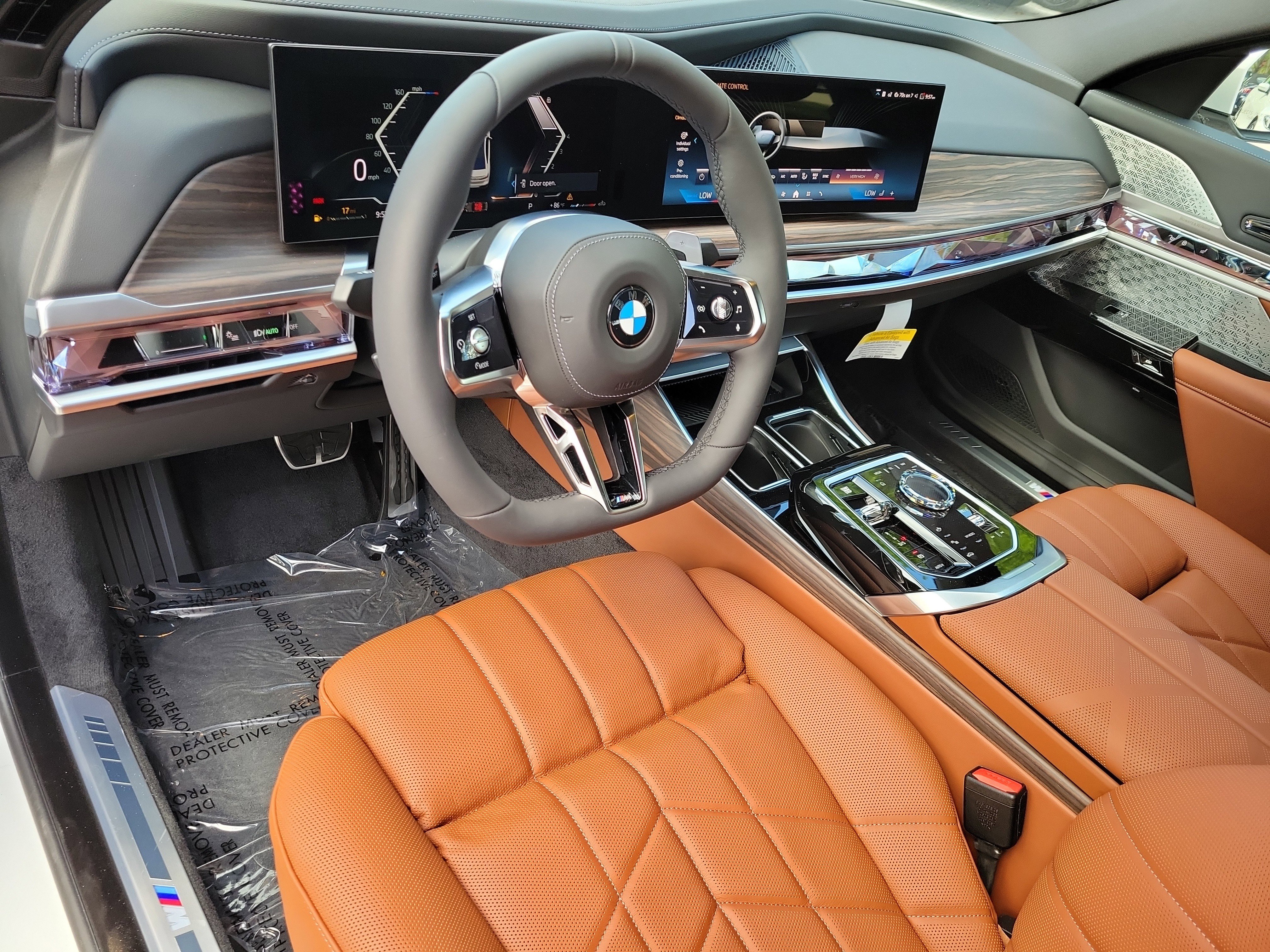 New 2026 Mineral White Metallic BMW 760i xDrive image 16