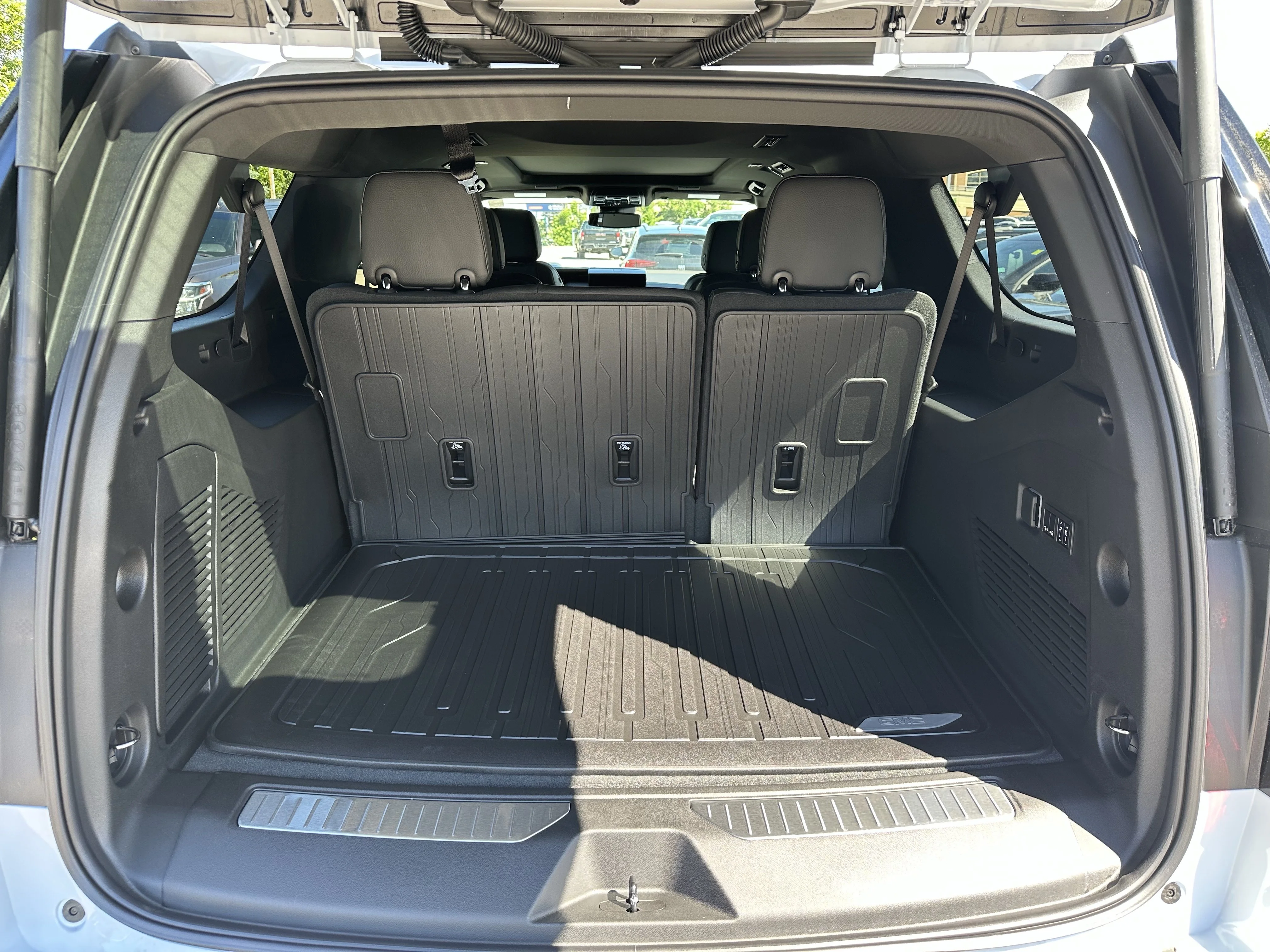 New 2026 Glacier White Tricoat GMC Denali image 8