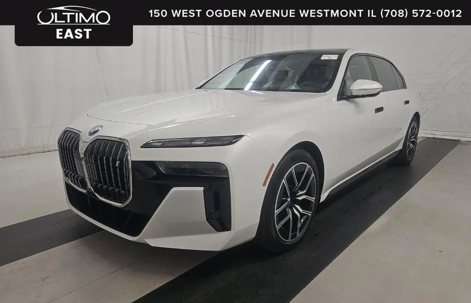 2023 BMW i7 Base