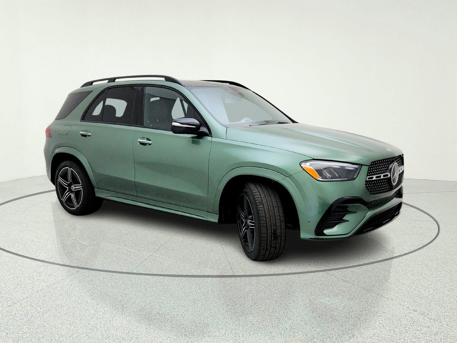 New 2026 MANUFAKTUR Ireland Mid Green Metallic Mercedes-Benz GLE 450 4MATIC® SUV image 26