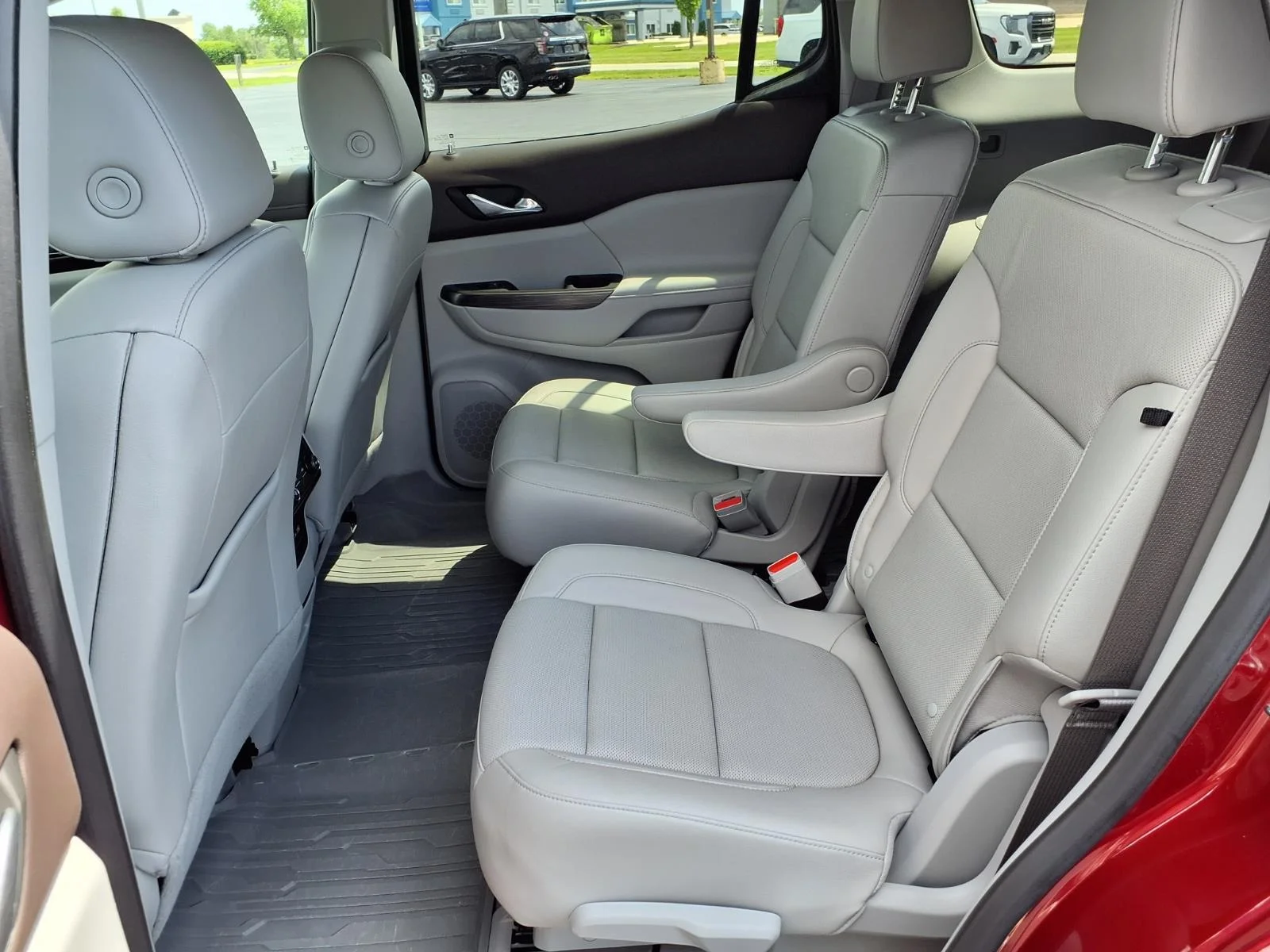 Used 2023 Red GMC SLT image 14