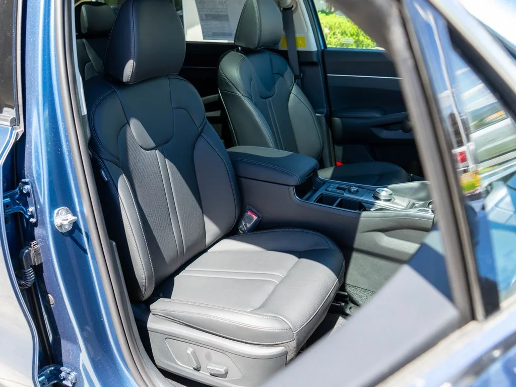 New 2026 Mineral Blue Kia EX image 9