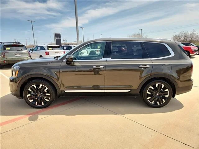 Used 2024 Dark Moss KIA SX-Prestige All-Wheel Drive image 2