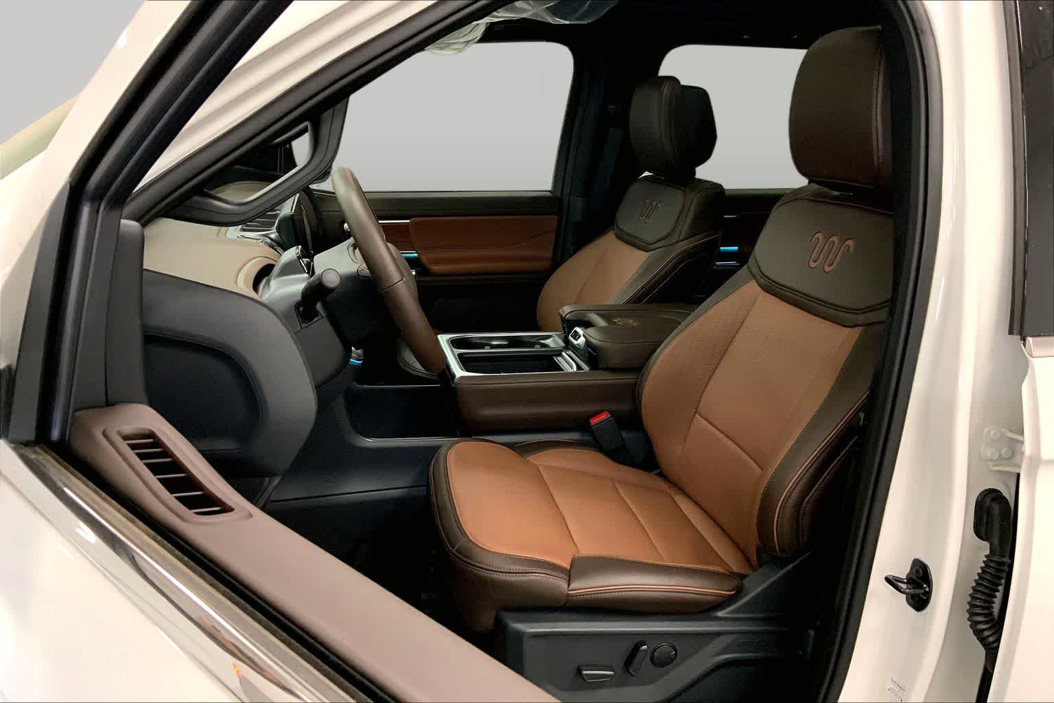New 2026 Star White Metallic Tri-Coat Ford King Ranch® image 8