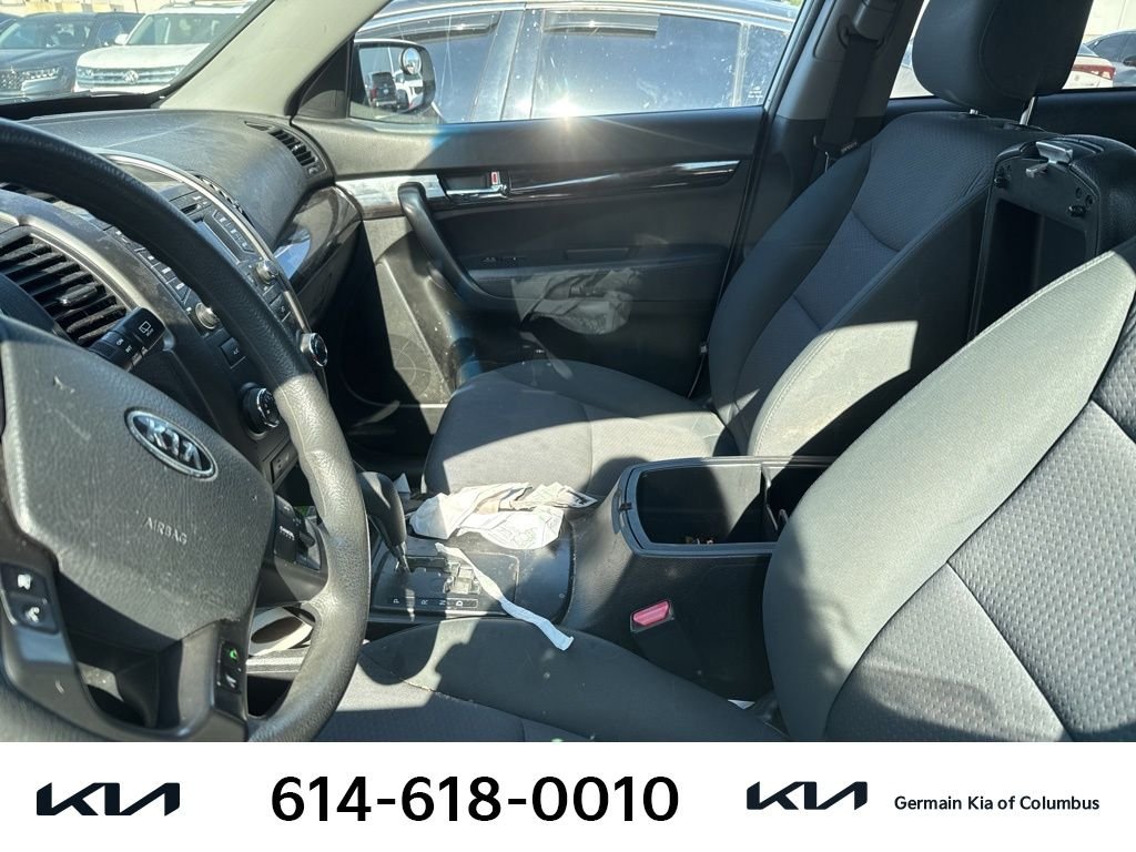 Used 2013 White Kia LX image 7