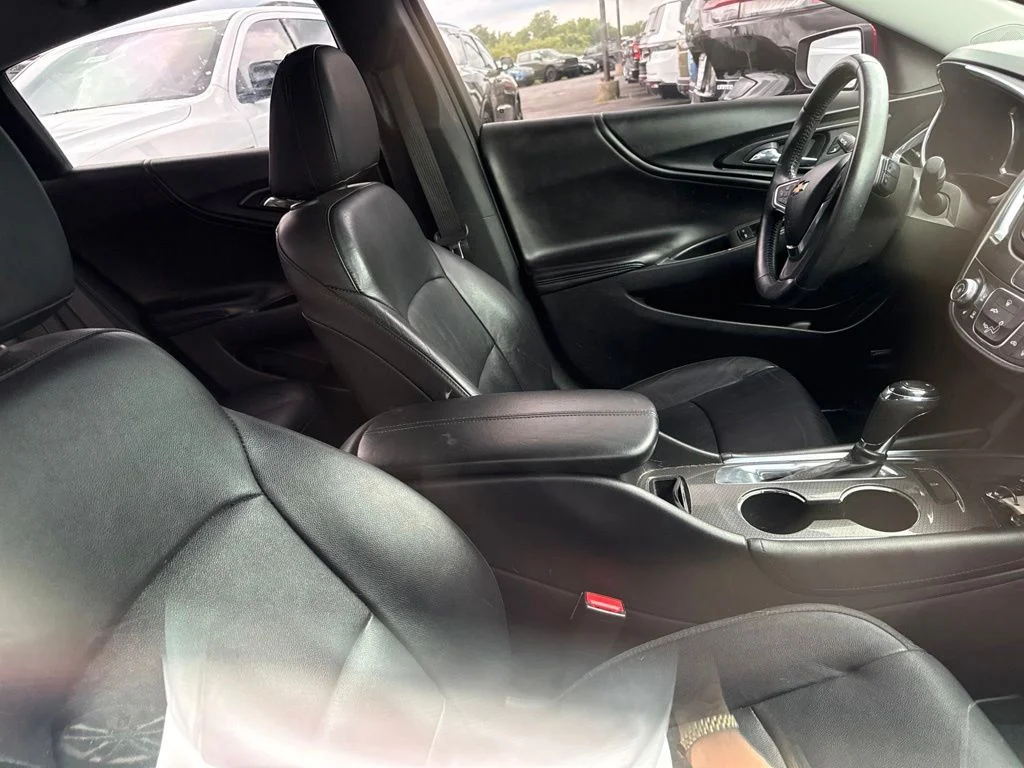 Used 2016 Red Chevrolet LT image 25