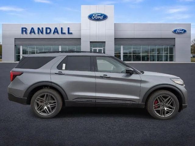 New 2026 Carbonized Gray Metallic Ford ST-Line image 6