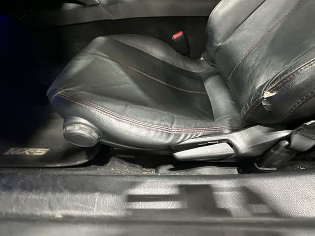 Used 2016 Blue Mazda Grand Touring image 18