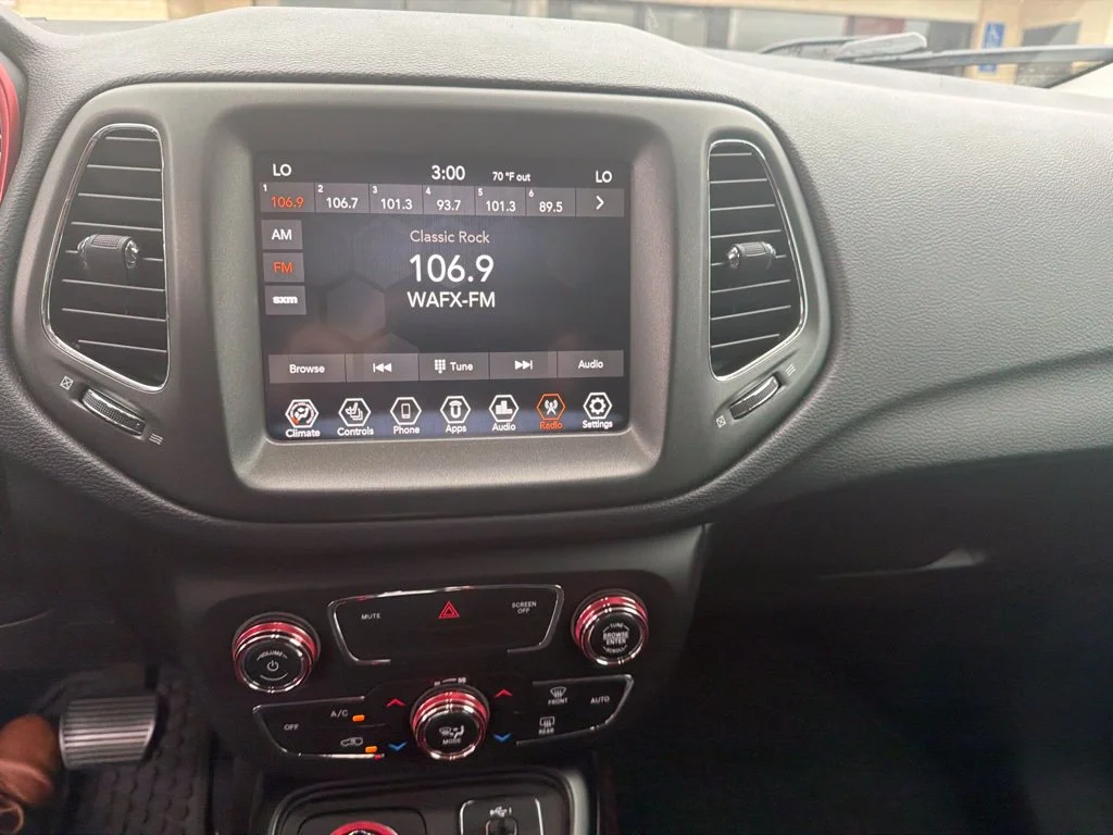 Used 2020 Gray Jeep Trailhawk image 23
