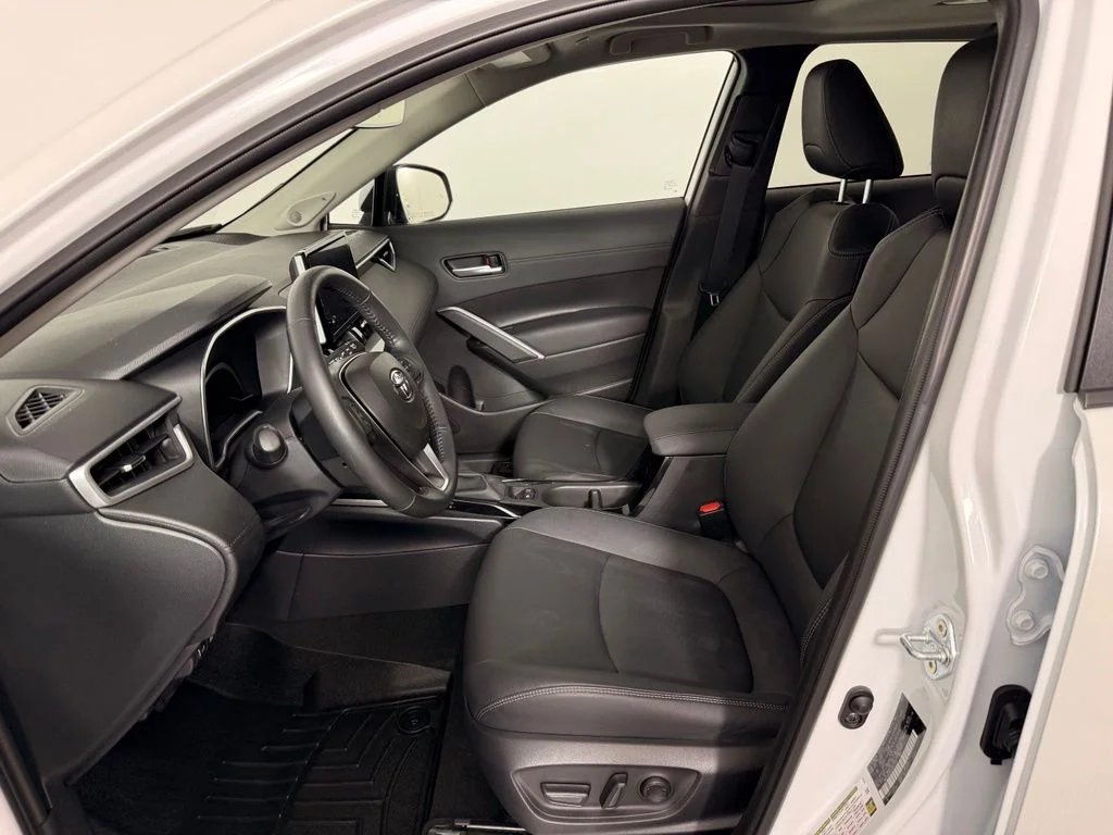 Used 2023 Beige Toyota XLE image 2