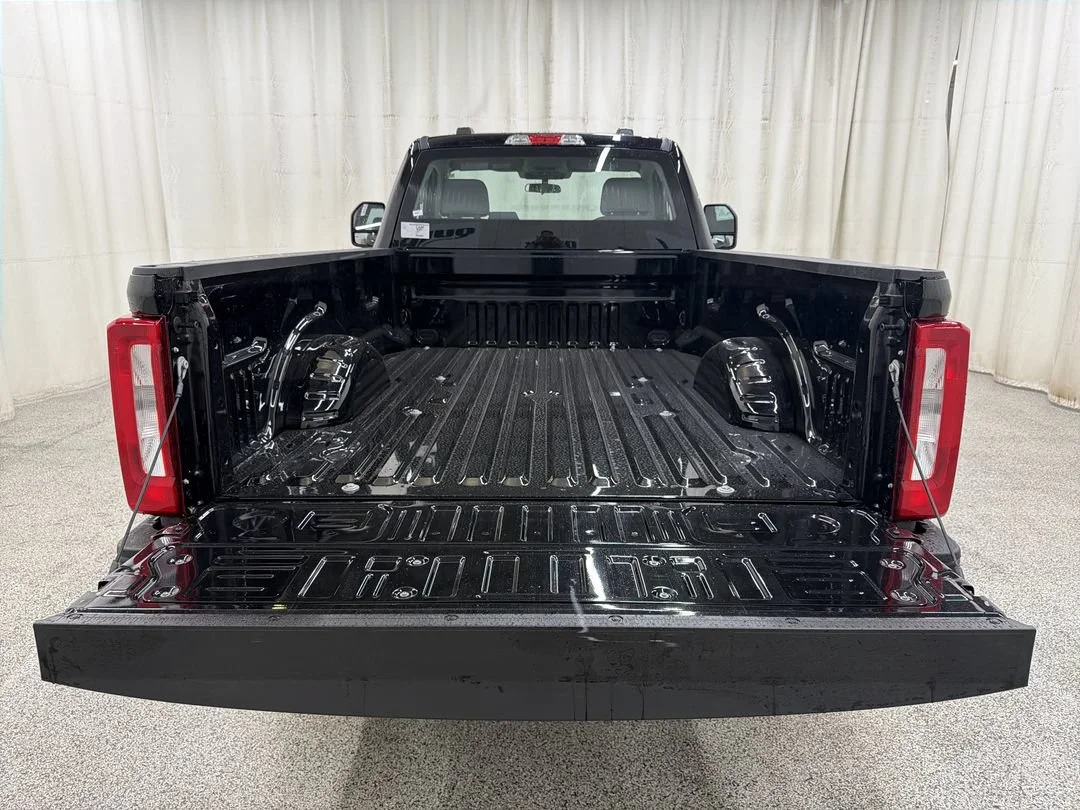 New 2027 Agate Black Metallic Ford F-350® XL image 17