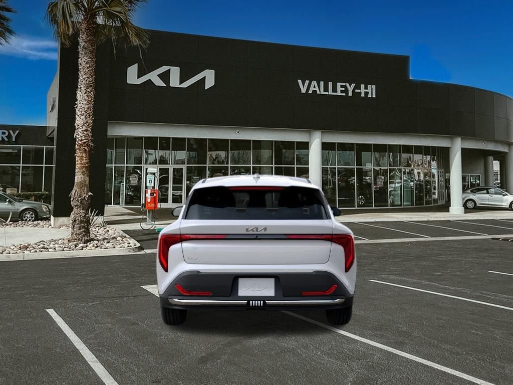 New 2026 Snow White Pearl Kia EX image 5