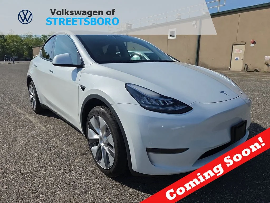 2023 Tesla Model Y Long Range Dual Motor All-Wheel Drive's photo