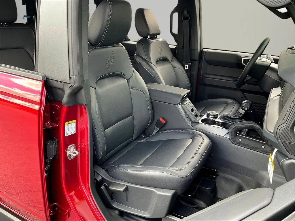 New 2026 Ruby Red Metallic Tinted Clearcoat Ford Badlands® image 10