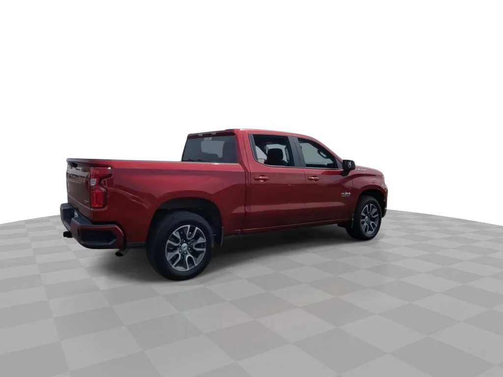 Certified Used 2025 Radiant Red Tintcoat Chevrolet RST image 8
