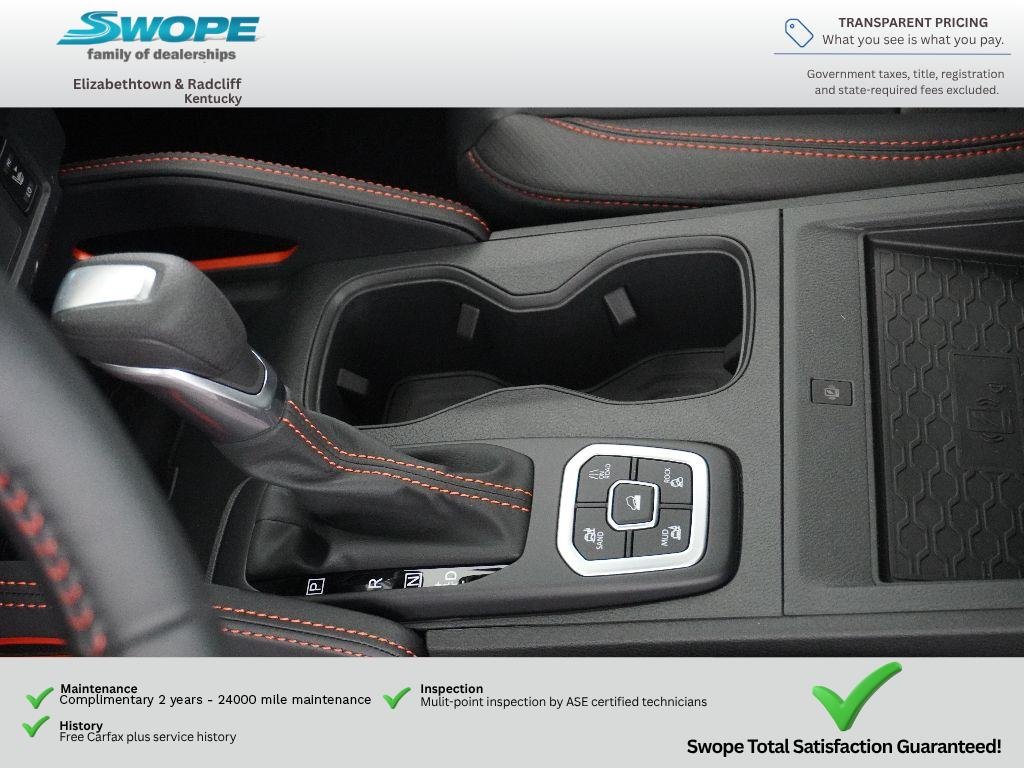 New 2026 Glacier White Nissan Crew Cab PRO-4X® image 25