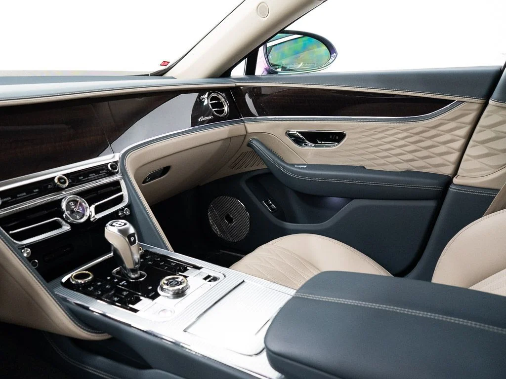 Certified Used 2026 Thunder Bentley Azure image 26