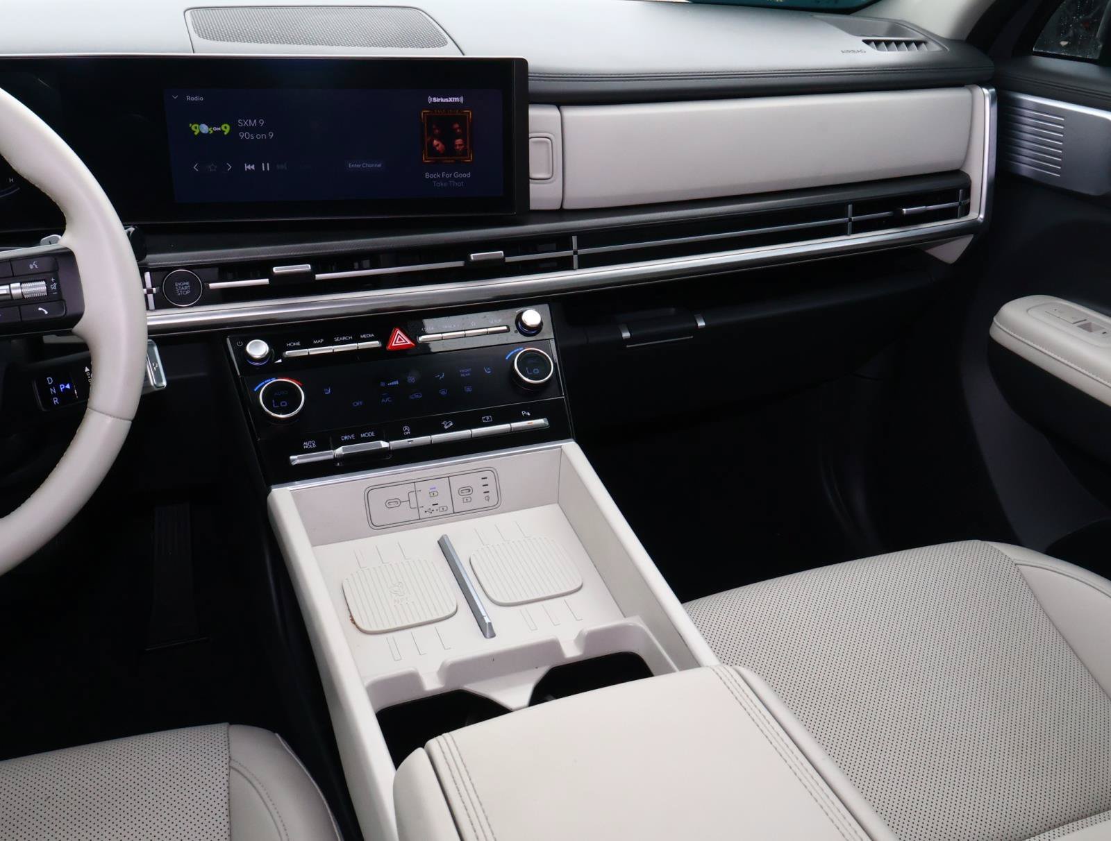 2024 Hyundai Santa Fe SEL - Photo 11