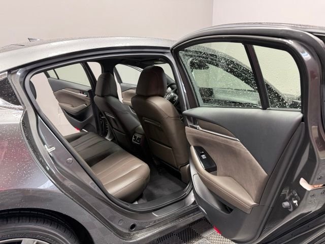 Certified Used 2018 Machine Gray Metallic Mazda Signature image 26