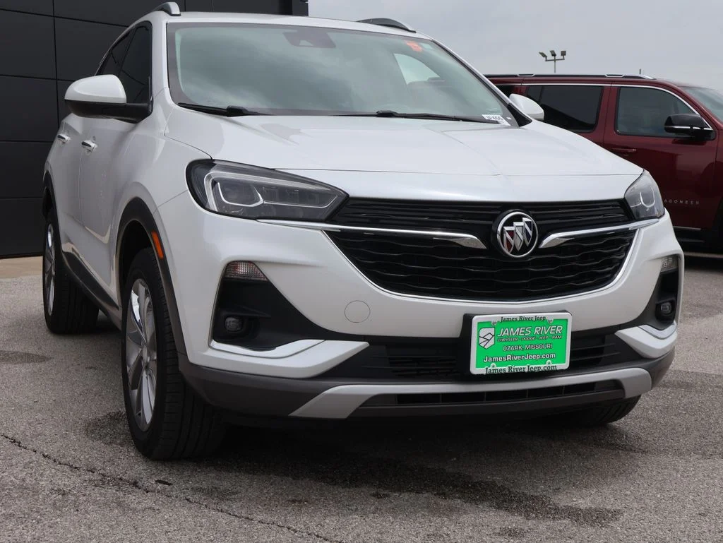 Used 2023 White Buick Essence image 6