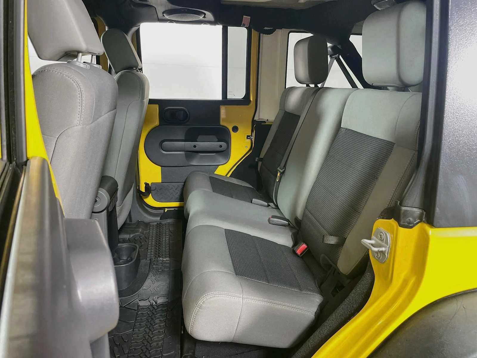 Used 2009 Detonator Yellow Jeep X image 19