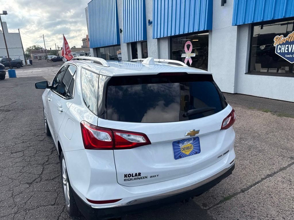 Used 2018 SUMMIT WHITE Chevrolet Premier image 16