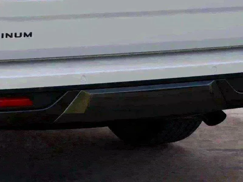 New 2027 Star White Ford Platinum image 29