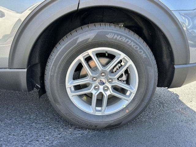 New 2026 Carbonized Gray Metallic Ford Active image 4