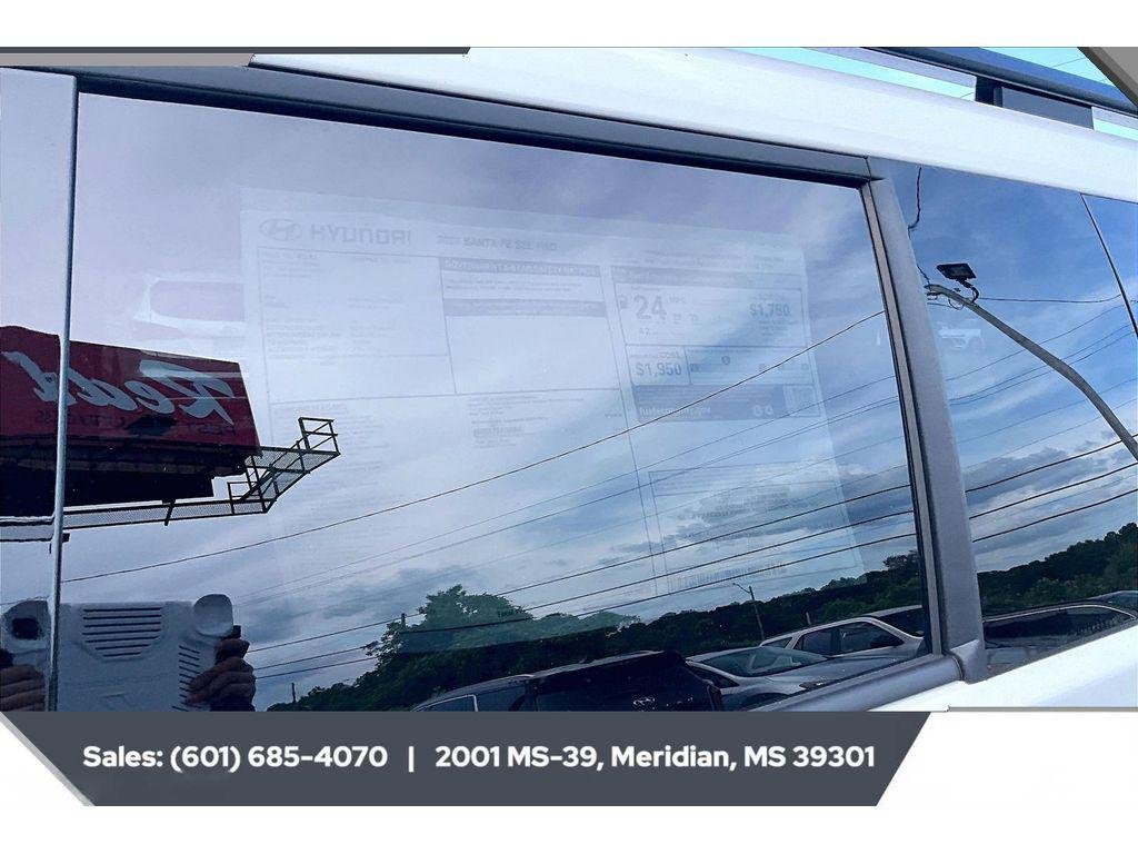 New 2027 SERENITY WHITE Hyundai SEL FWD image 12