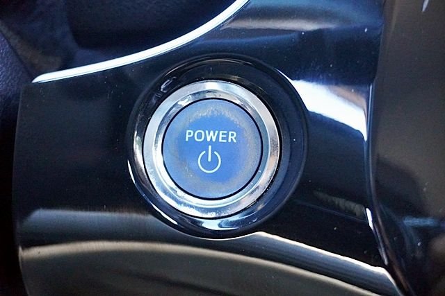 Used 2016 Red Toyota Four Touring image 31