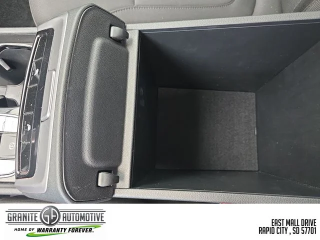 Used 2024 White Hyundai SEL image 26