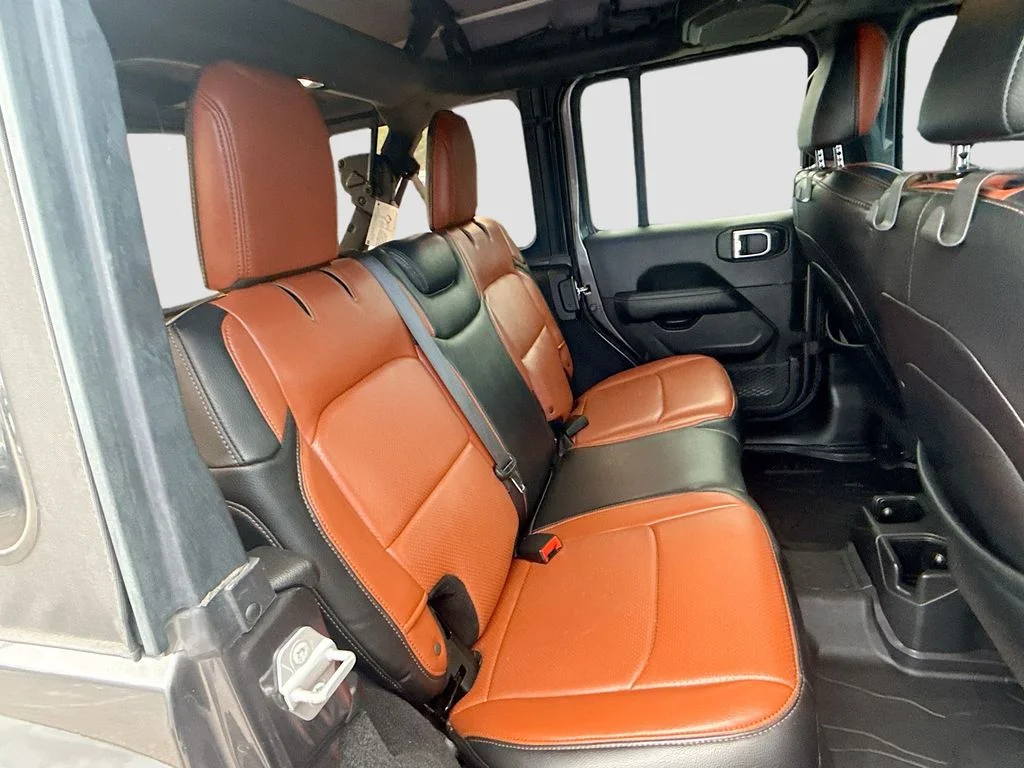 Used 2022 Gray Jeep Unlimited Sahara image 31