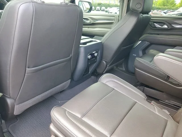 Used 2022 Pearl Beige Metallic GMC Denali image 23
