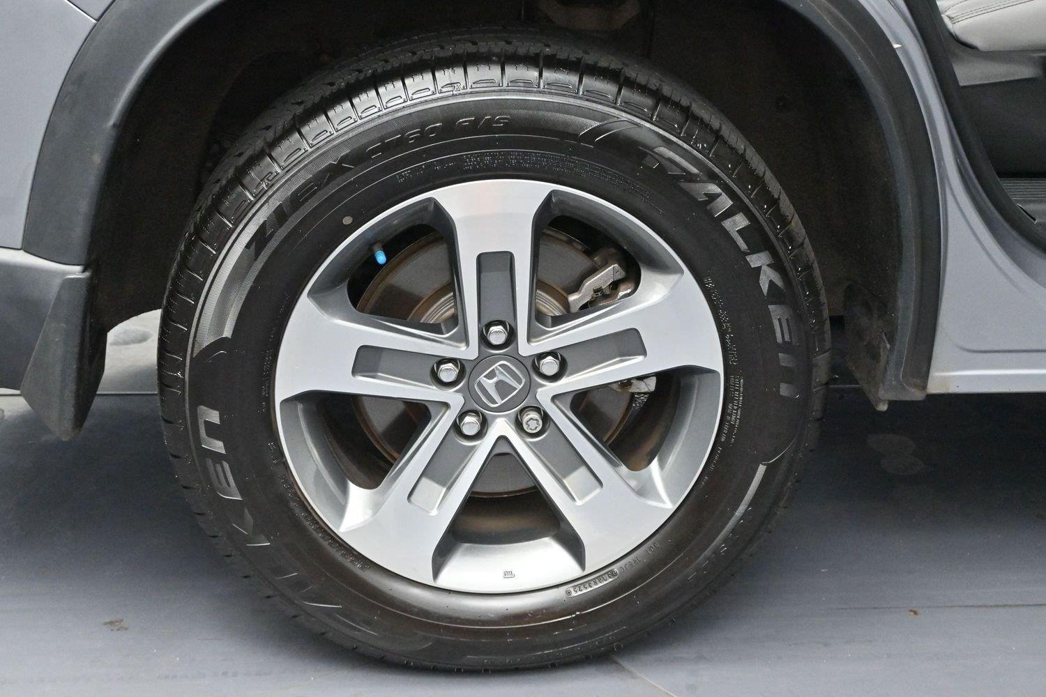 Used 2024 Lunar Silver Metallic Honda EX-L image 38