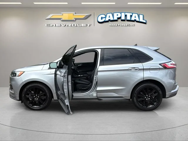 Used 2023 Silver Ford ST-Line image 9