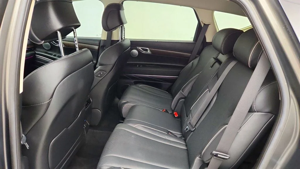 Used 2025 Storr Green Genesis 2.5T Prestige AWD image 22