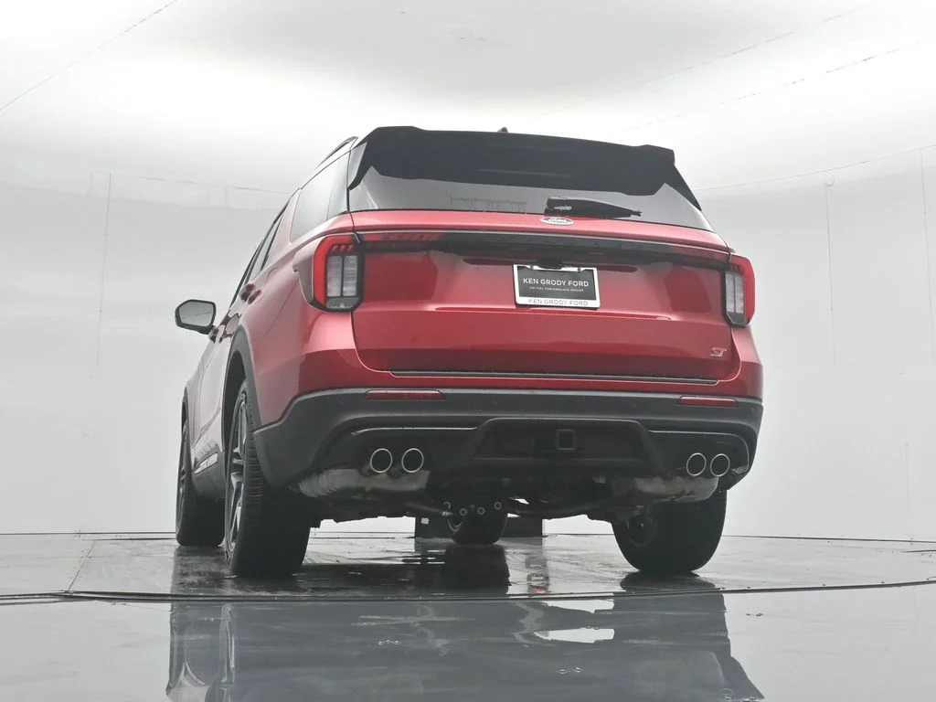 New 2026 Rapid Red Metallic Tinted Clearcoat Ford ST image 55