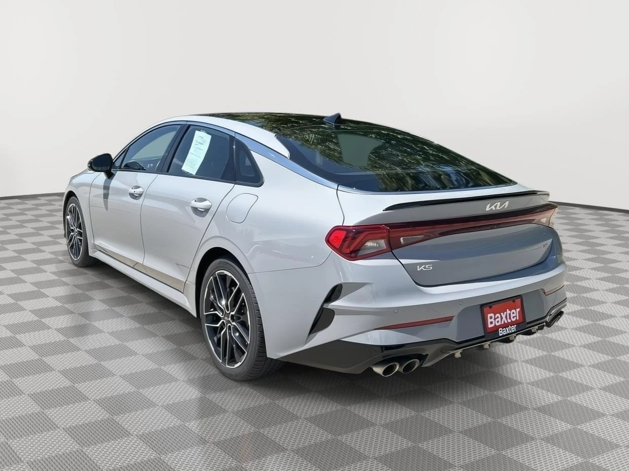 Used 2023 GRAY Kia GT image 9