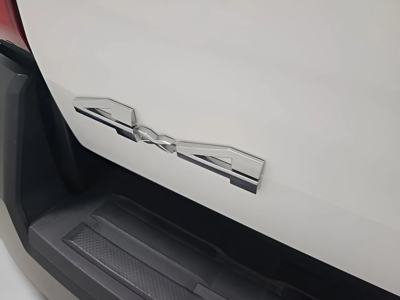 Used 2024 Ice Cap Toyota SR image 6