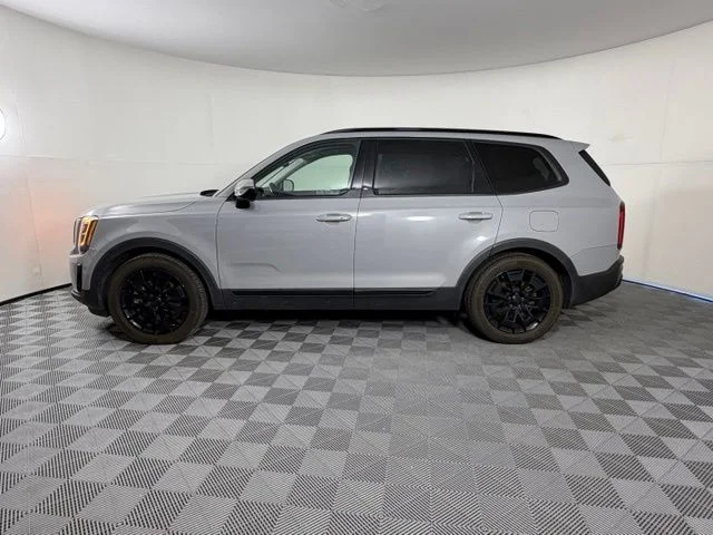 Used 2021 Gray Kia SX image 4