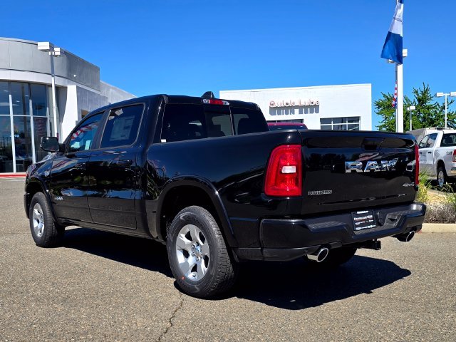 New 2026 Diamond Black Crystal Pearl-Coat Exterior Paint RAM Big Horn/Lone Star image 6