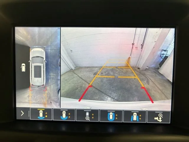 Used 2020 WHITE FROST TRICOAT GMC Denali image 33