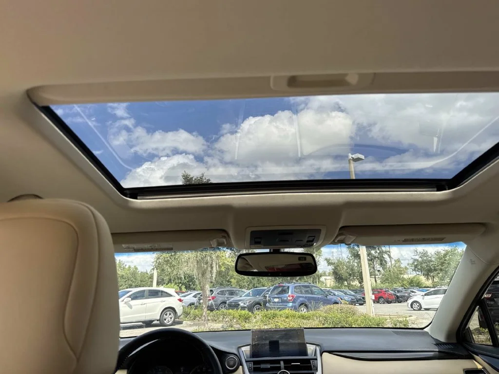 Used 2015 Red Lexus 200t image 20