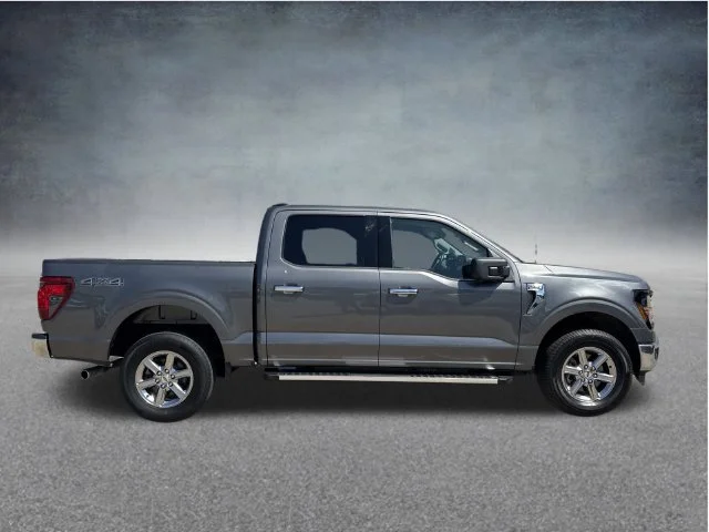 Used 2024 Gray Ford XLT image 26