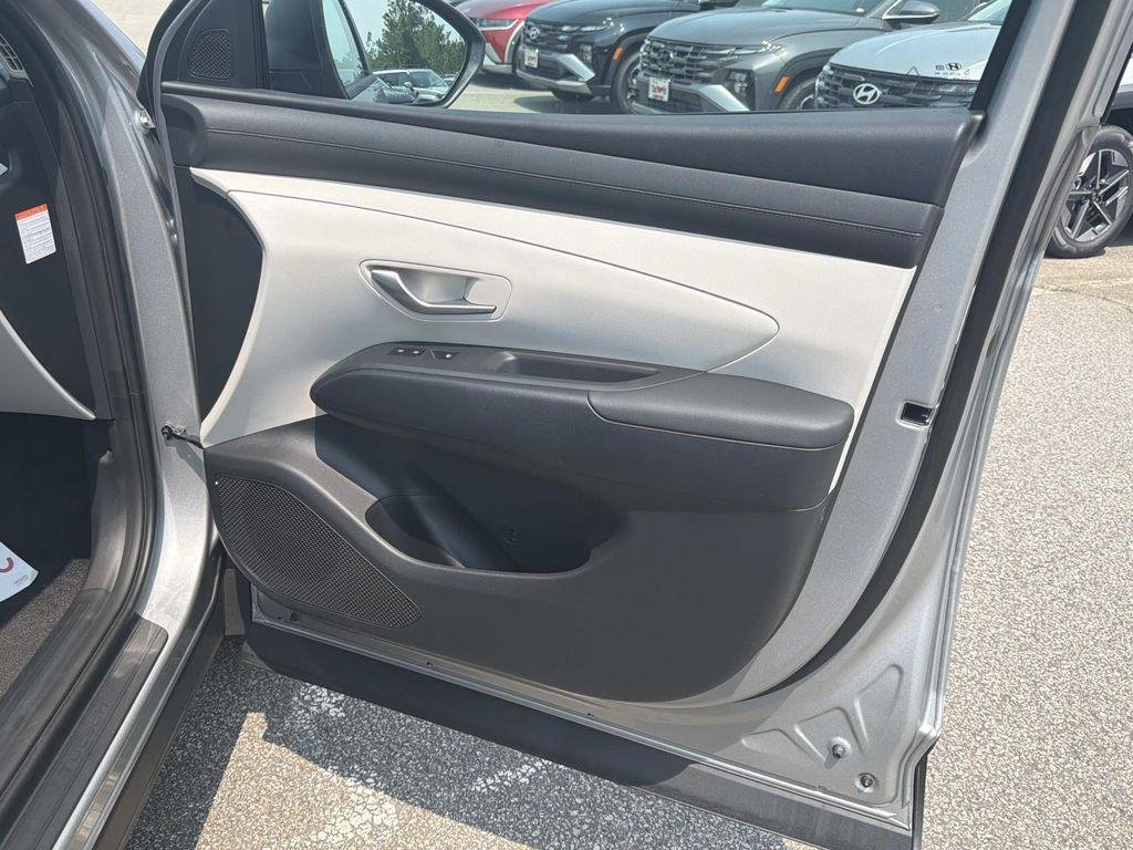 New 2026 Silver Hyundai Blue image 26