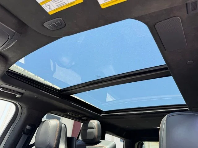 Used 2022 White Metallic Lincoln Black Label image 13